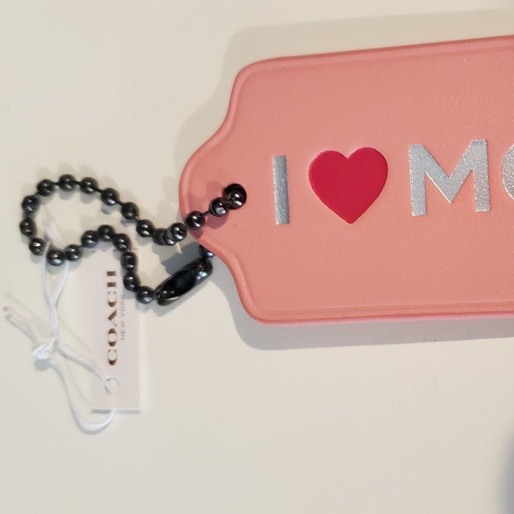 Coach Taffy Pink "I ❤️ MOM" XL Hangtag ** NWT ** - Picture 5 of 8